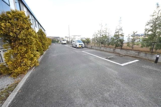 駐車場　外観、共用部分