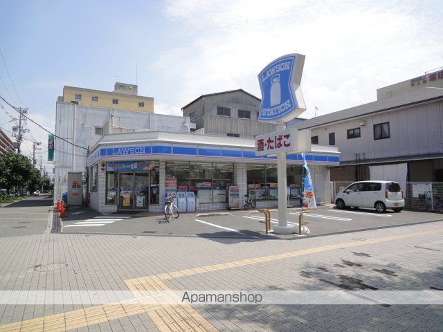 コンビニ　（コンビニ）まで131m