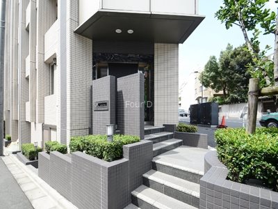 エントランス　《見学予約受付中》人気のシリーズマンション！設備充実！