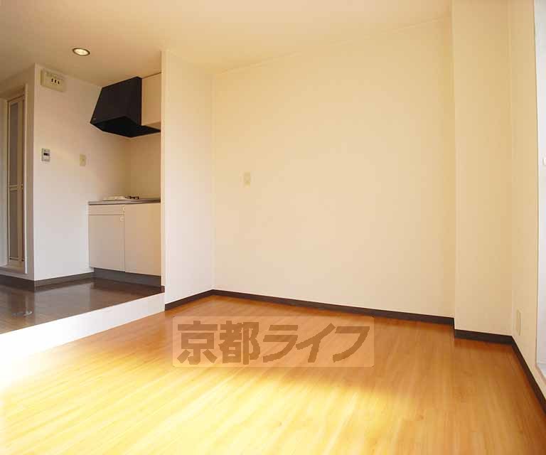 居室・リビング　綺麗な室内です。