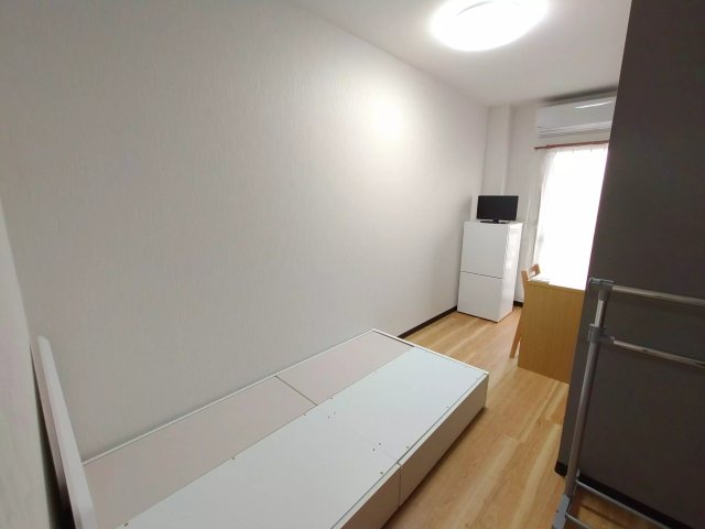 SA200 SA-クロス西九条1の居間写真