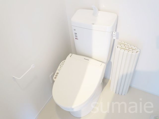 京成本線 江戸川駅 徒歩7分 3階建 築9年のトイレ写真