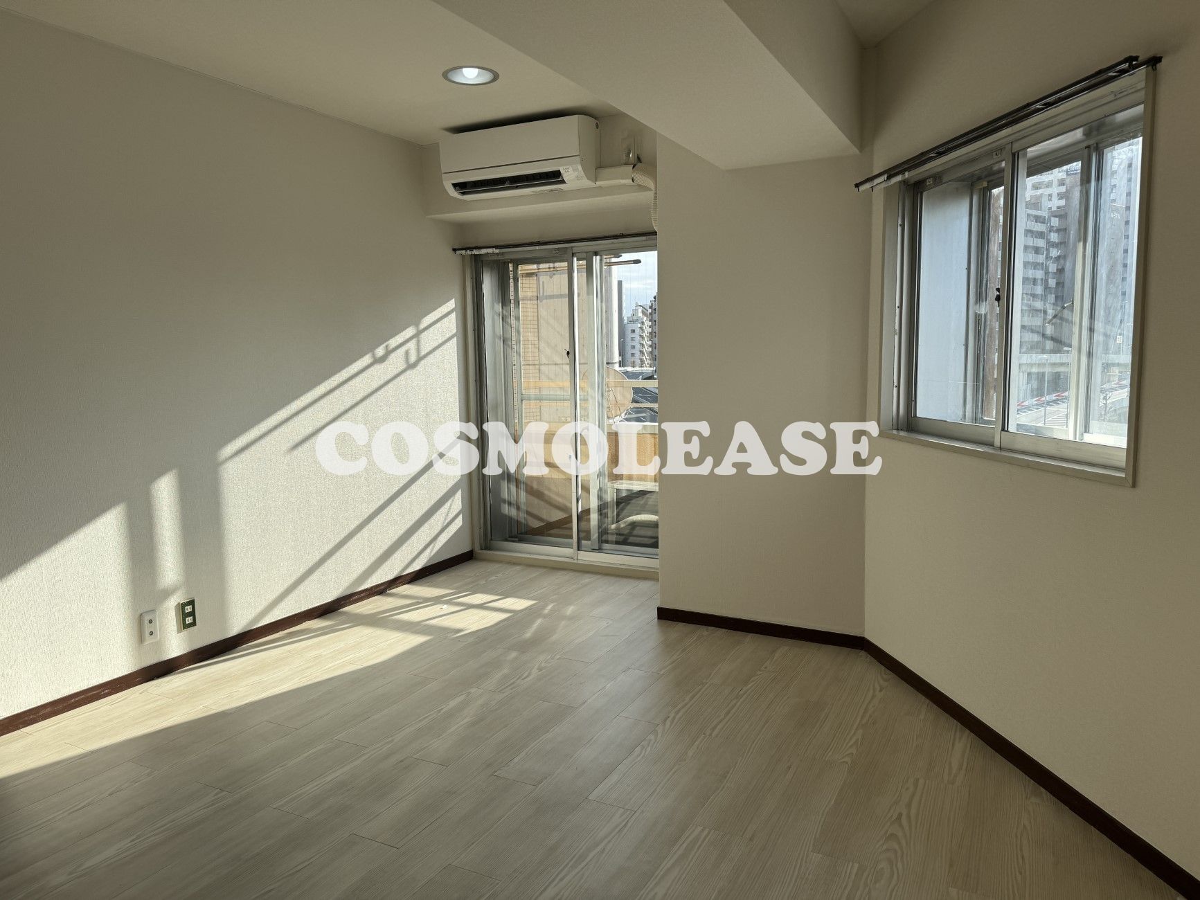 居室・リビング　エアコン３基新規交換2024