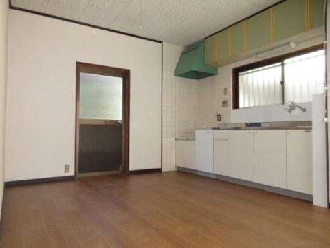 居室・リビング　キッチン
