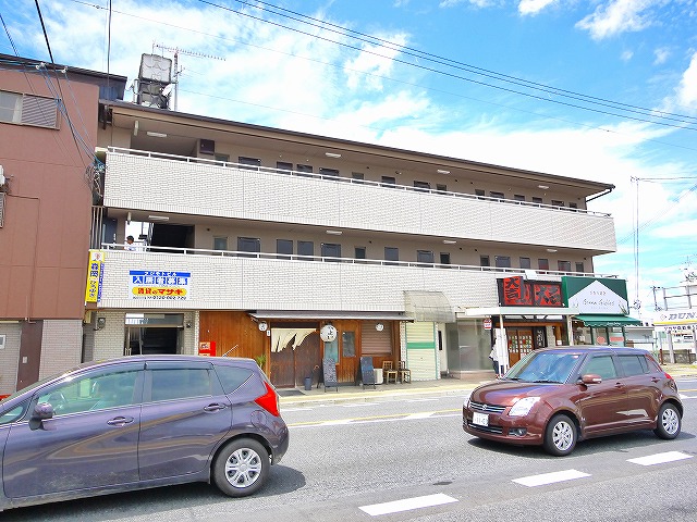 奈良市北之庄町のマンションの建物外観