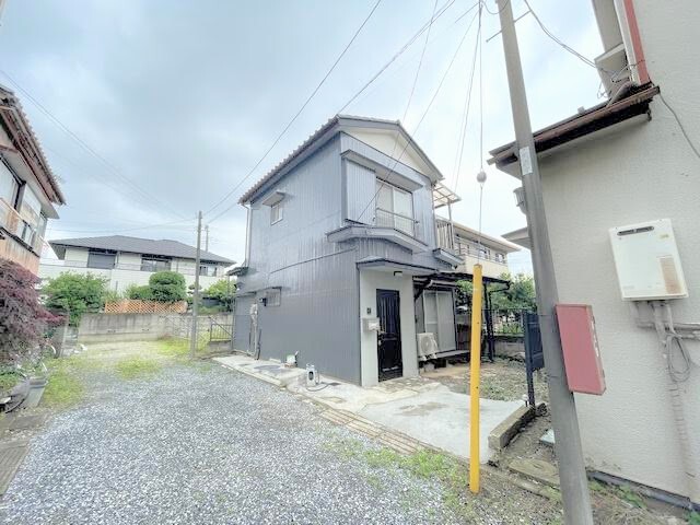 見沼区中川戸建ての建物外観