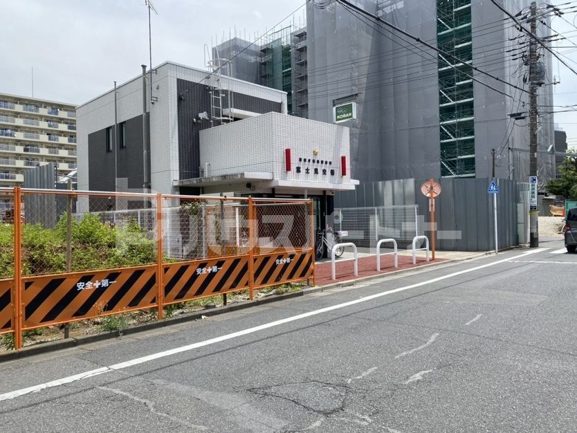 【板橋区本町のマンションの警察署・交番】