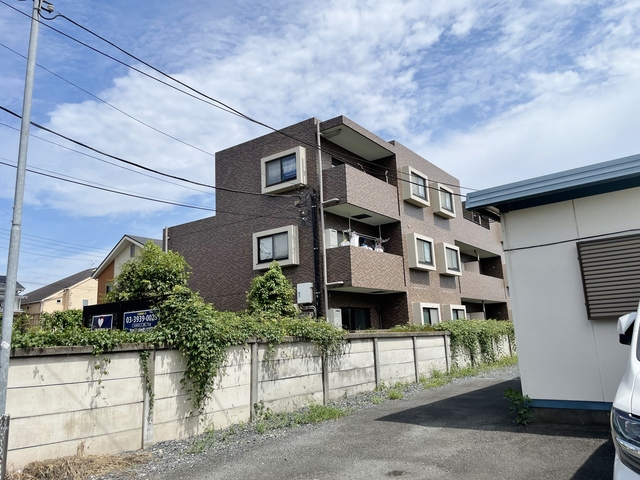 【グランドール・昭島館の建物外観】