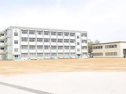 【神戸市西区玉津町西河原のアパートの小学校】