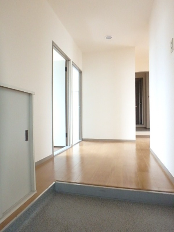 玄関　図面と現状に相違がある場合には現状を優先