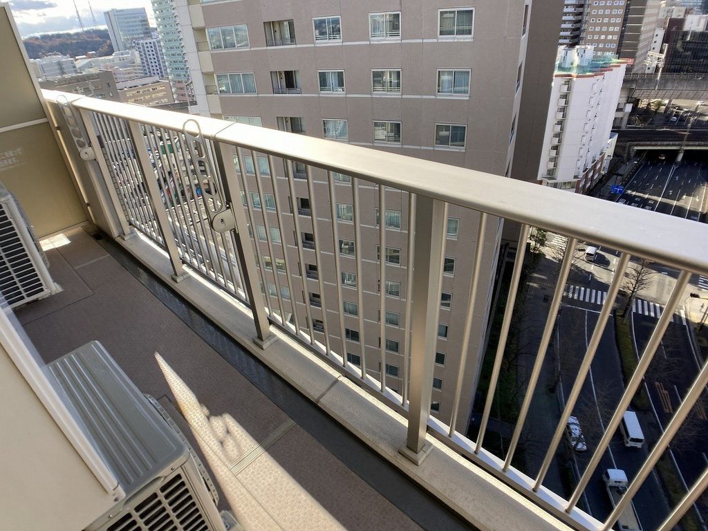 バルコニー　バルコニー