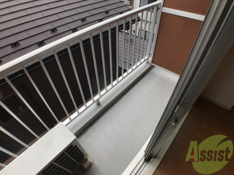 バルコニー　バルコニーがあるので洗濯物は外に干せそうですね～