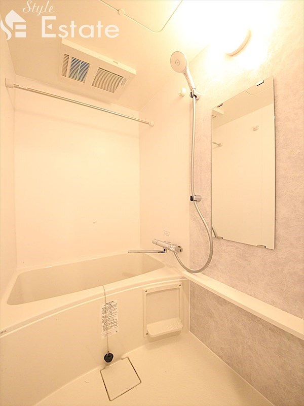 バス・シャワールーム　バスルーム