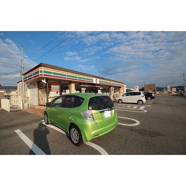 コンビニ　セブンイレブン勝間町岡店（コンビニ）まで640m