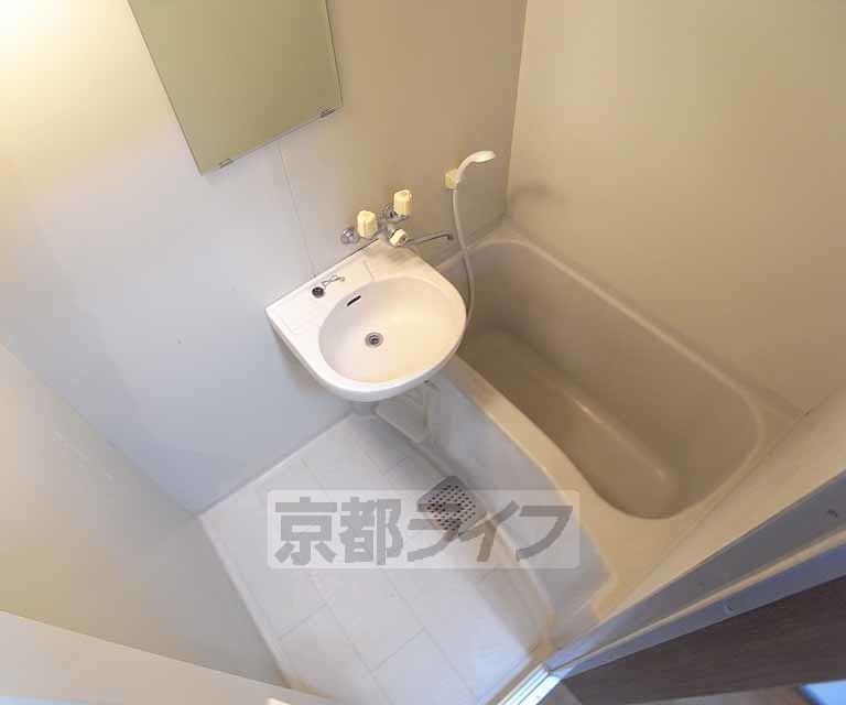 バス・シャワールーム　・お問い合わせは京都ライフ出町柳店まで・