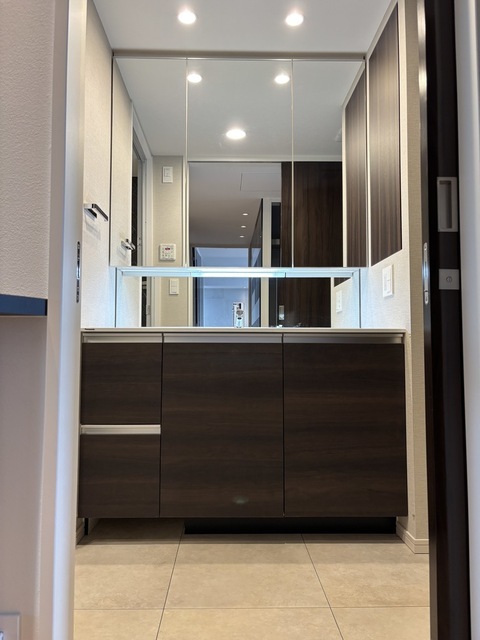 洗面設備　洗面化粧台