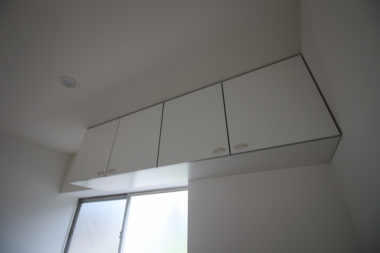 その他設備　吊戸棚