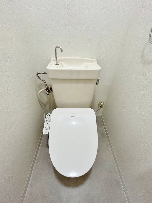 トイレ　★温水洗浄便座★