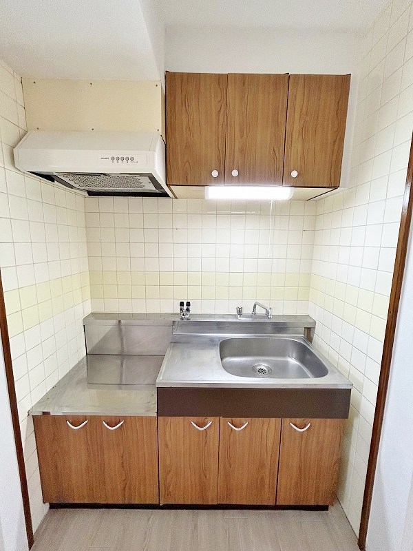 キッチン　★2口コンロ設置可★