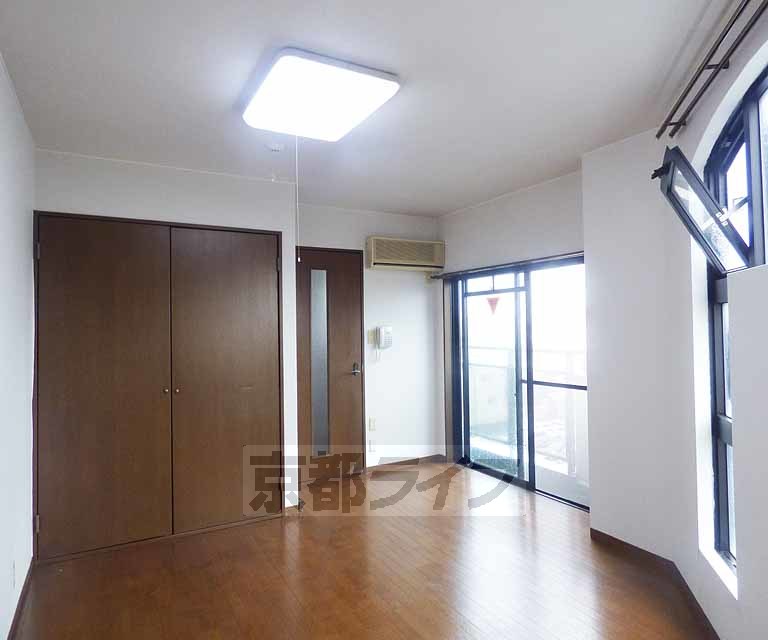 居室・リビング　広々としています