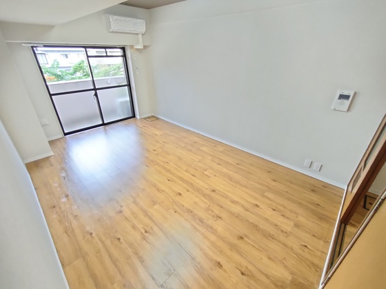 居室・リビング　※別部屋の写真です