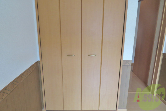 収納　収納はクローゼットになります。荷物等はこちらにどうぞ。