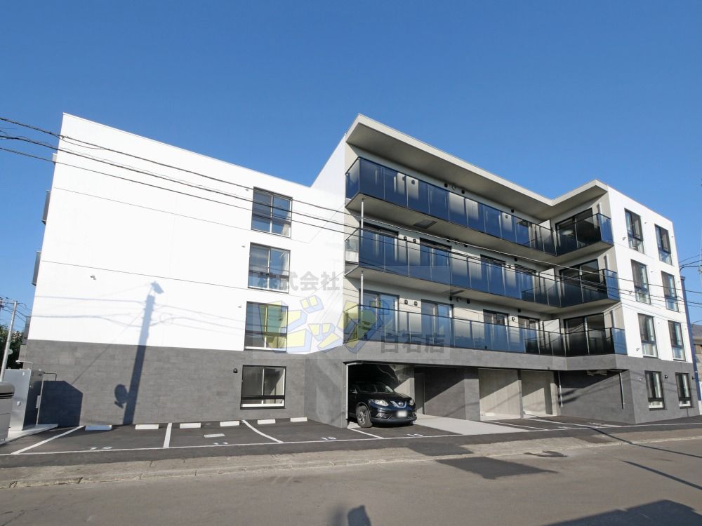 建物外観　都市ガス・インターネット無料のデザイナーズマンションです♪