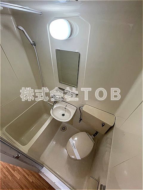 バス・シャワールーム　※同間取り別号室写真です
