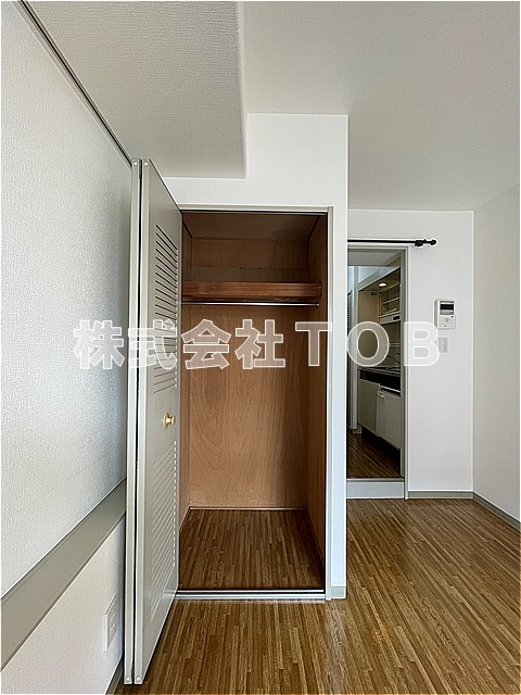 収納　※同間取り別号室写真です