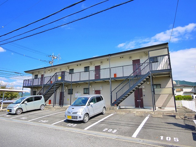 建物外観　落ち着いた雰囲気の外観です