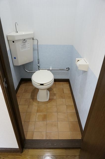 トイレ　トイレ