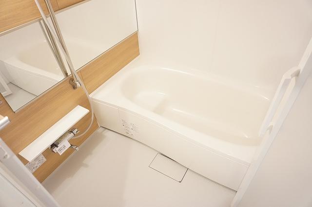 バス・シャワールーム　浴室