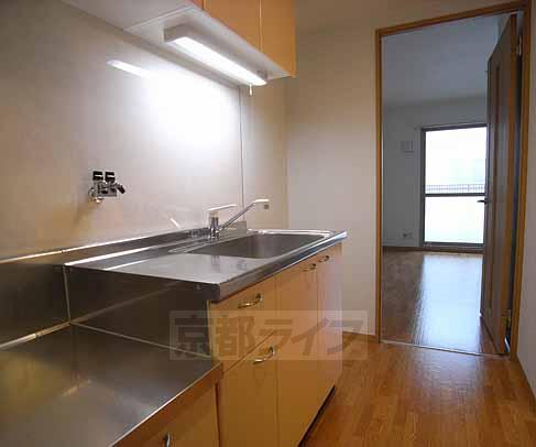 キッチン　きれいなキッチンスペース。