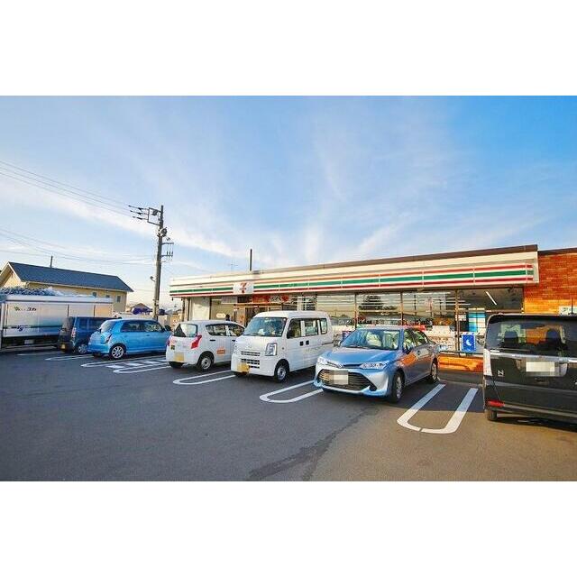 コンビニ　セブンイレブン鵠沼神明店（コンビニ）まで570m