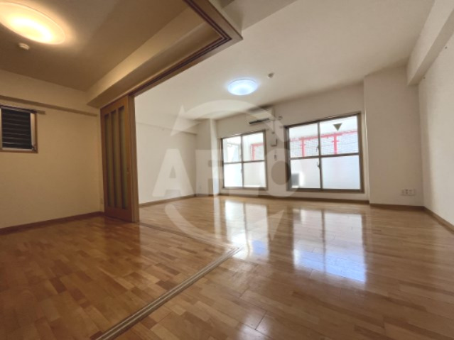 居室・リビング　プラチナム北堀江　リビング