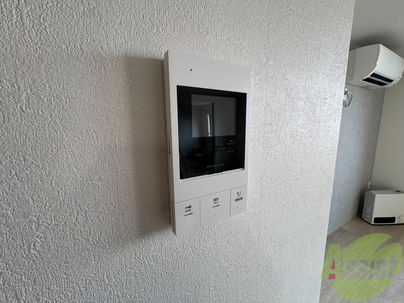 セキュリティ　ＴＶモニター付インターホンです。来客者の顔が見えるので安心！