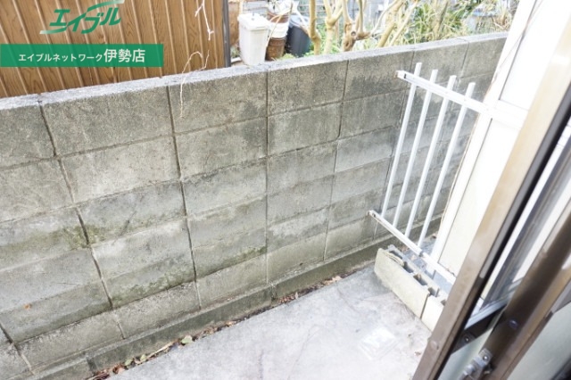 バルコニー　同型参考写真