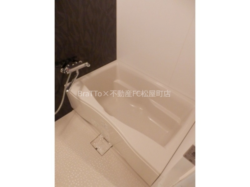 バス・シャワールーム　バス（浴室乾燥機付き）