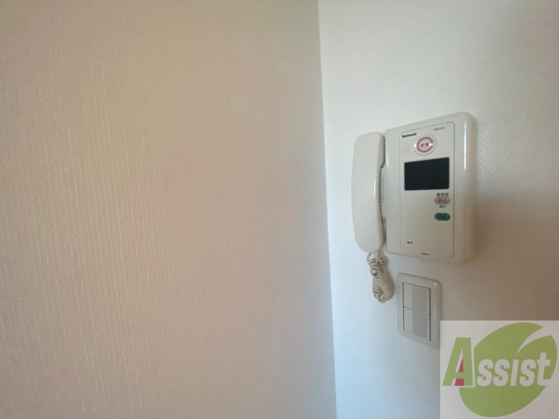 セキュリティ　ＴＶモニター付インターホンです。来客者の顔が見えるので安心！