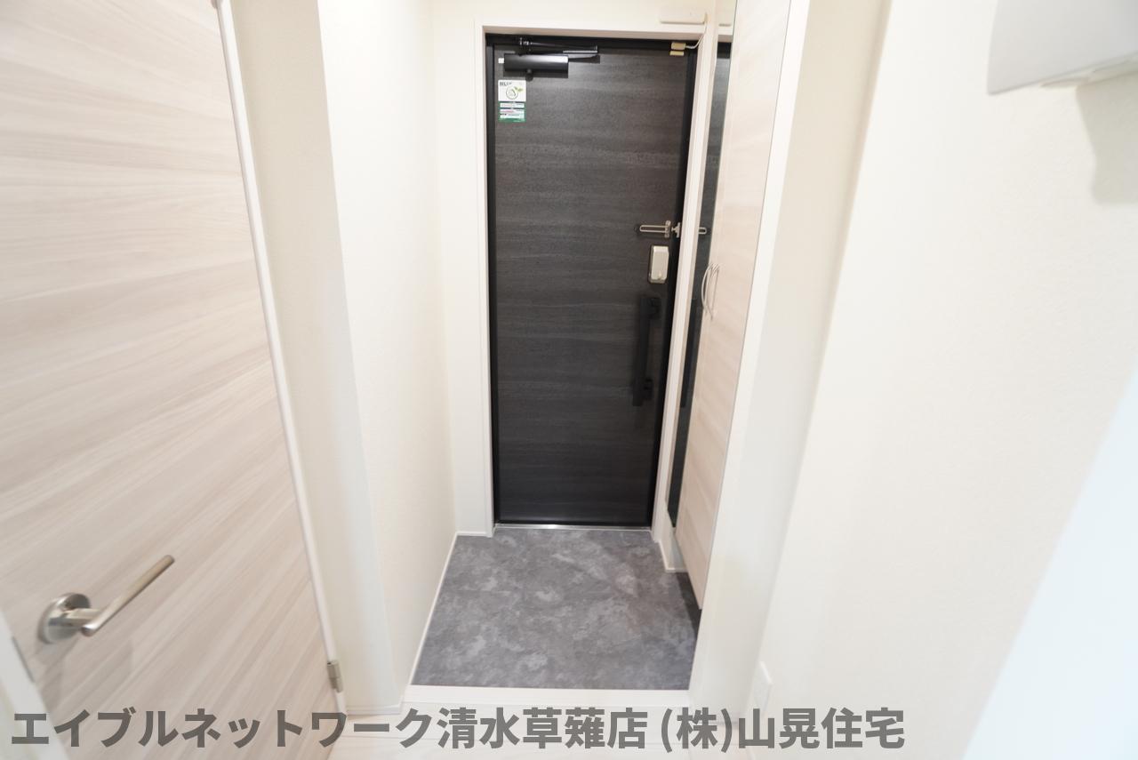 玄関　明るい玄関です