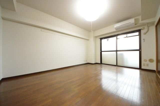 居室・リビング　♪広々使えるリビング空間♪