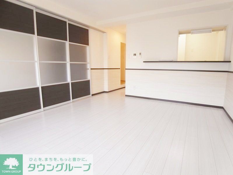 居室・リビング　※別号室参考写真