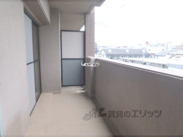 バルコニー　広々スペース