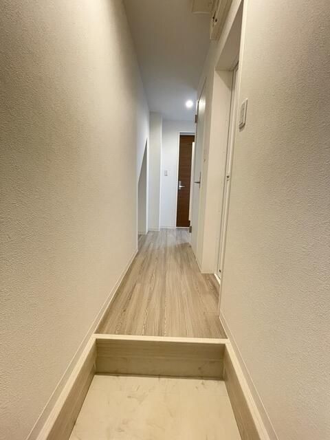 玄関　※別号室参考写真