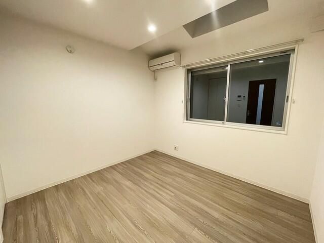 居室・リビング　※別号室参考写真