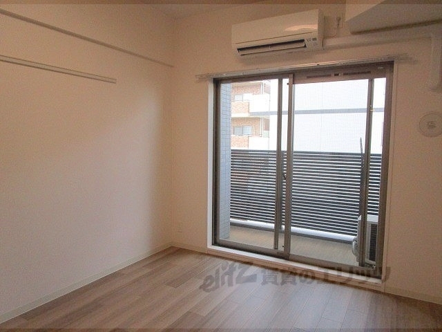 居室・リビング　洋室