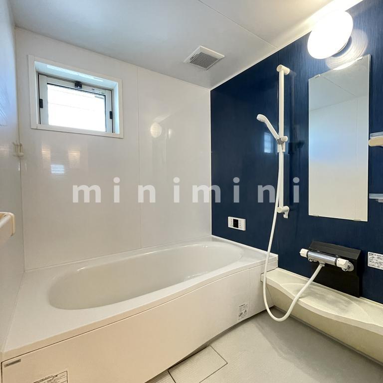 バス・シャワールーム　※写真は別号室のものですので現状優先とさせていただきます