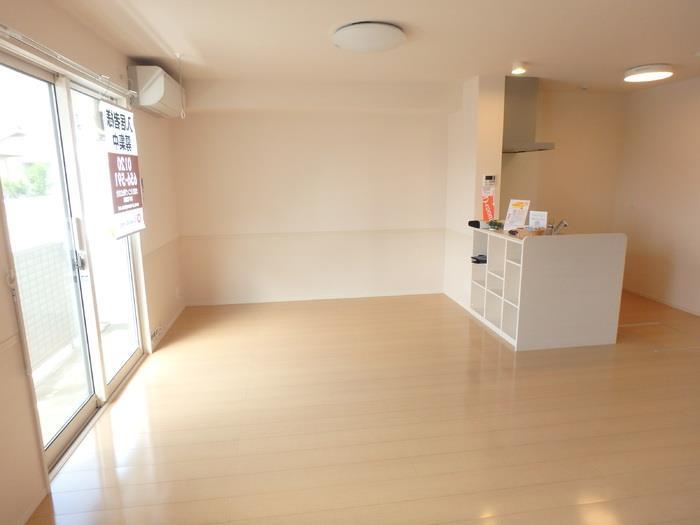 居室・リビング　すべて参考写真です