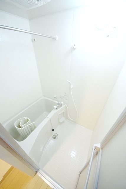 バス・シャワールーム　★嬉しいバストイレ別★