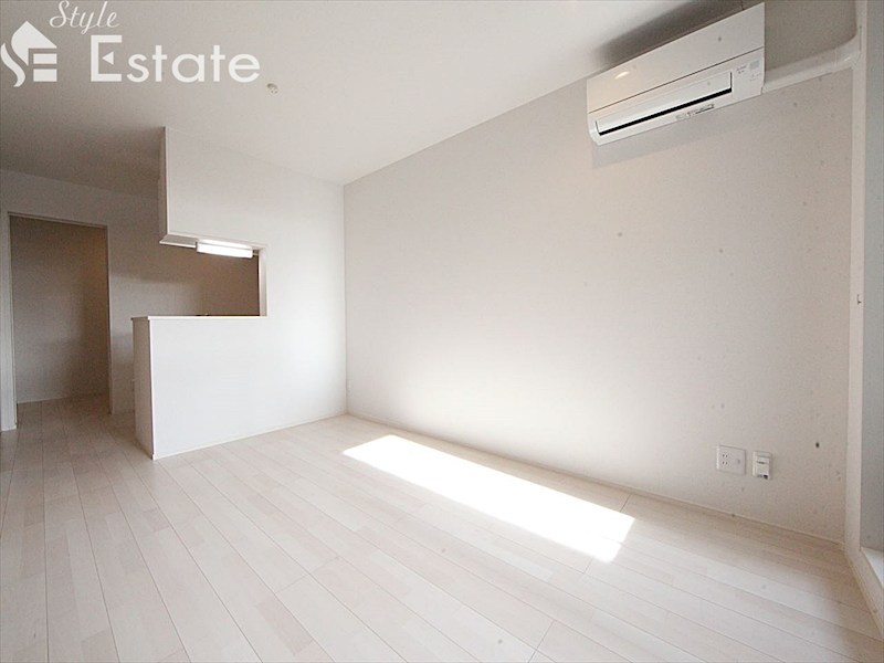 居室・リビング　同仕様写真